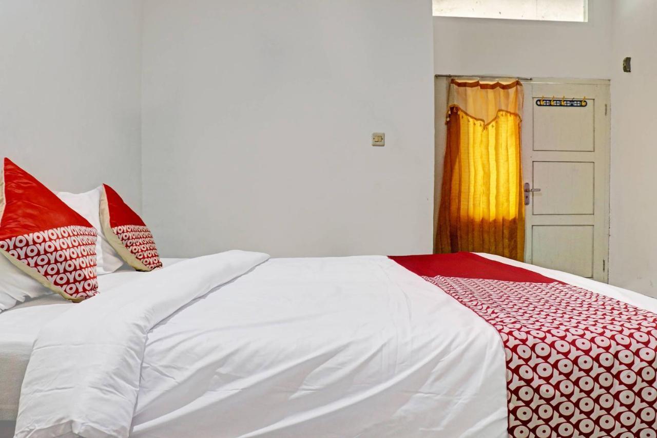 Oyo 90483 Homestay Permata Syariah Bangko Exterior photo